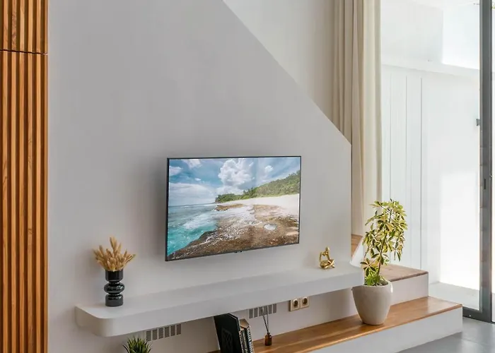 Villa Finity A : Romantic And Charming 1br In *